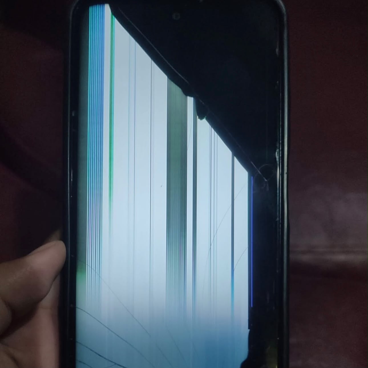 LCD rusak sebelum service